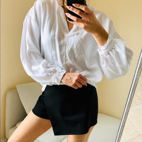 Miho’s Tops - Miho’s white long sleeve button-back blouse
